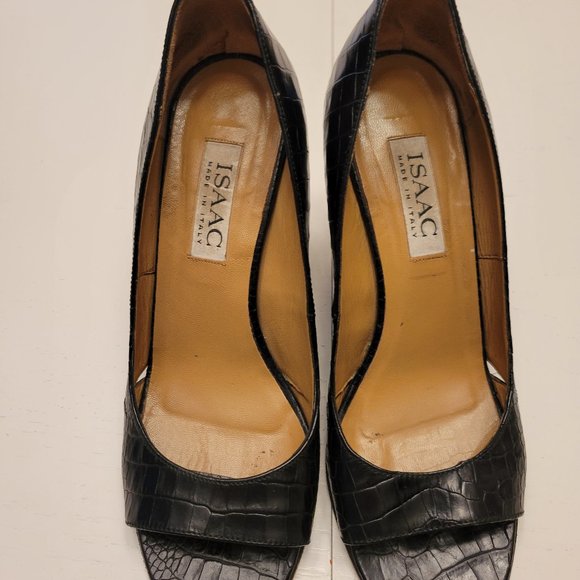 Isaac Mizrahi Black Peep Toe Heels - Picture 2 of 4